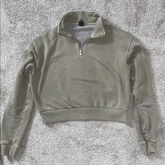 wild fable Sweaters - Cropped Olive crew neck